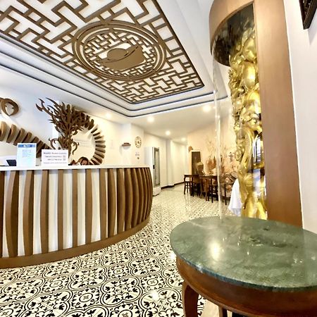 Sunray Beach Hotel Patong Bagian luar foto