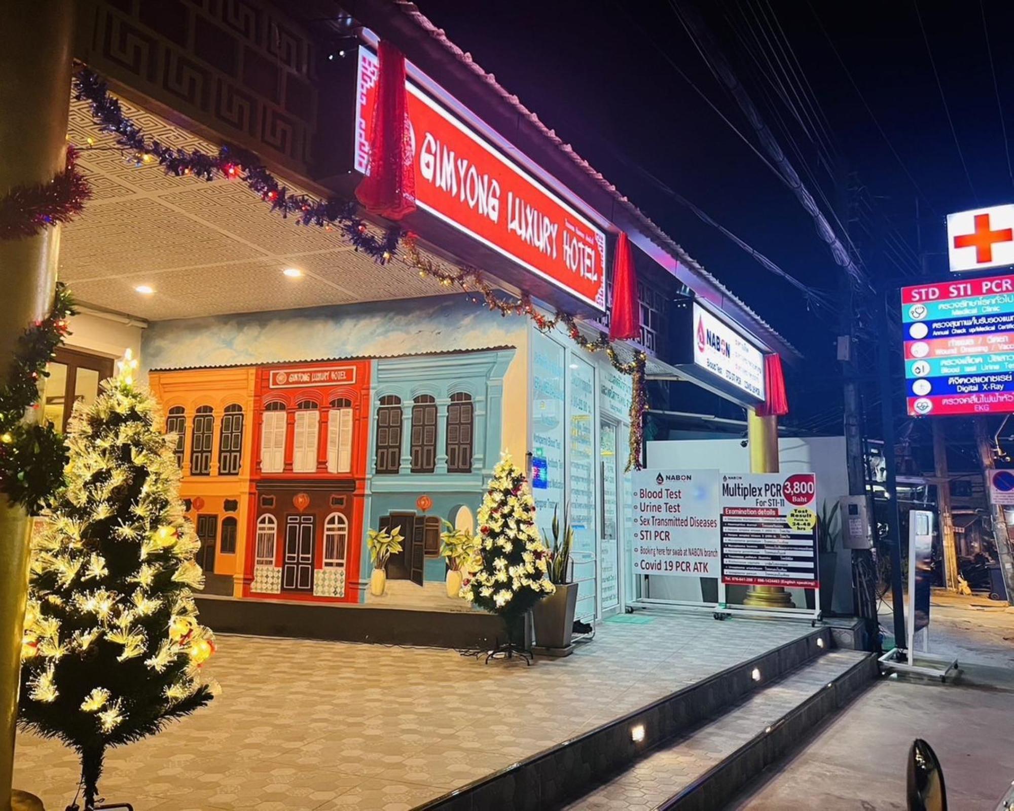 Sunray Beach Hotel Patong Bagian luar foto
