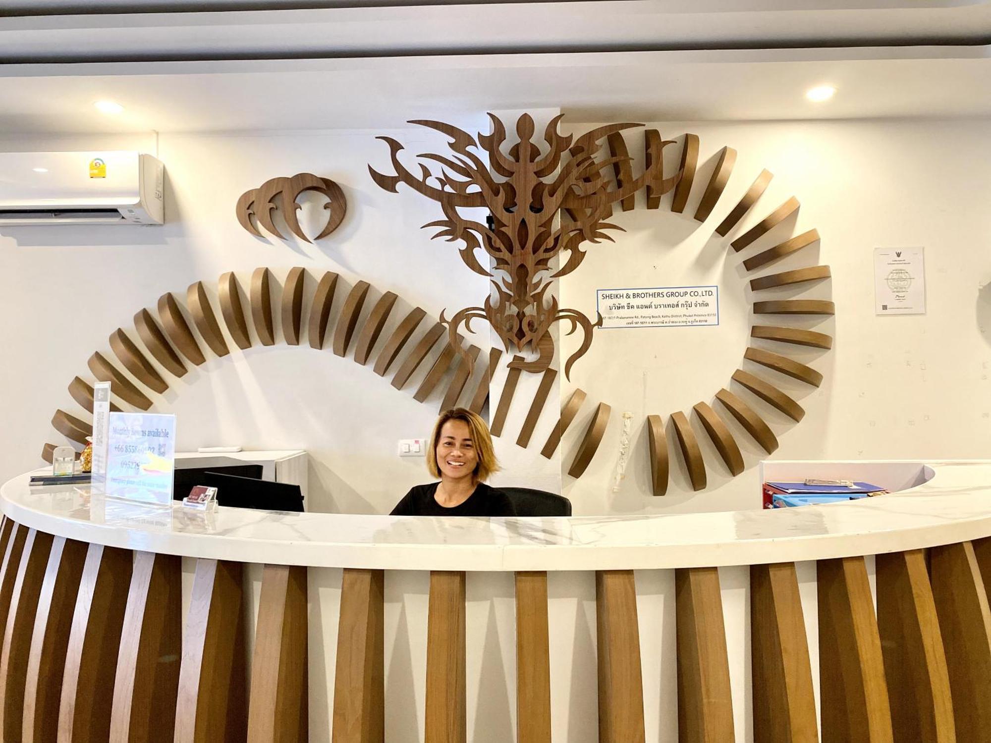 Sunray Beach Hotel Patong Bagian luar foto