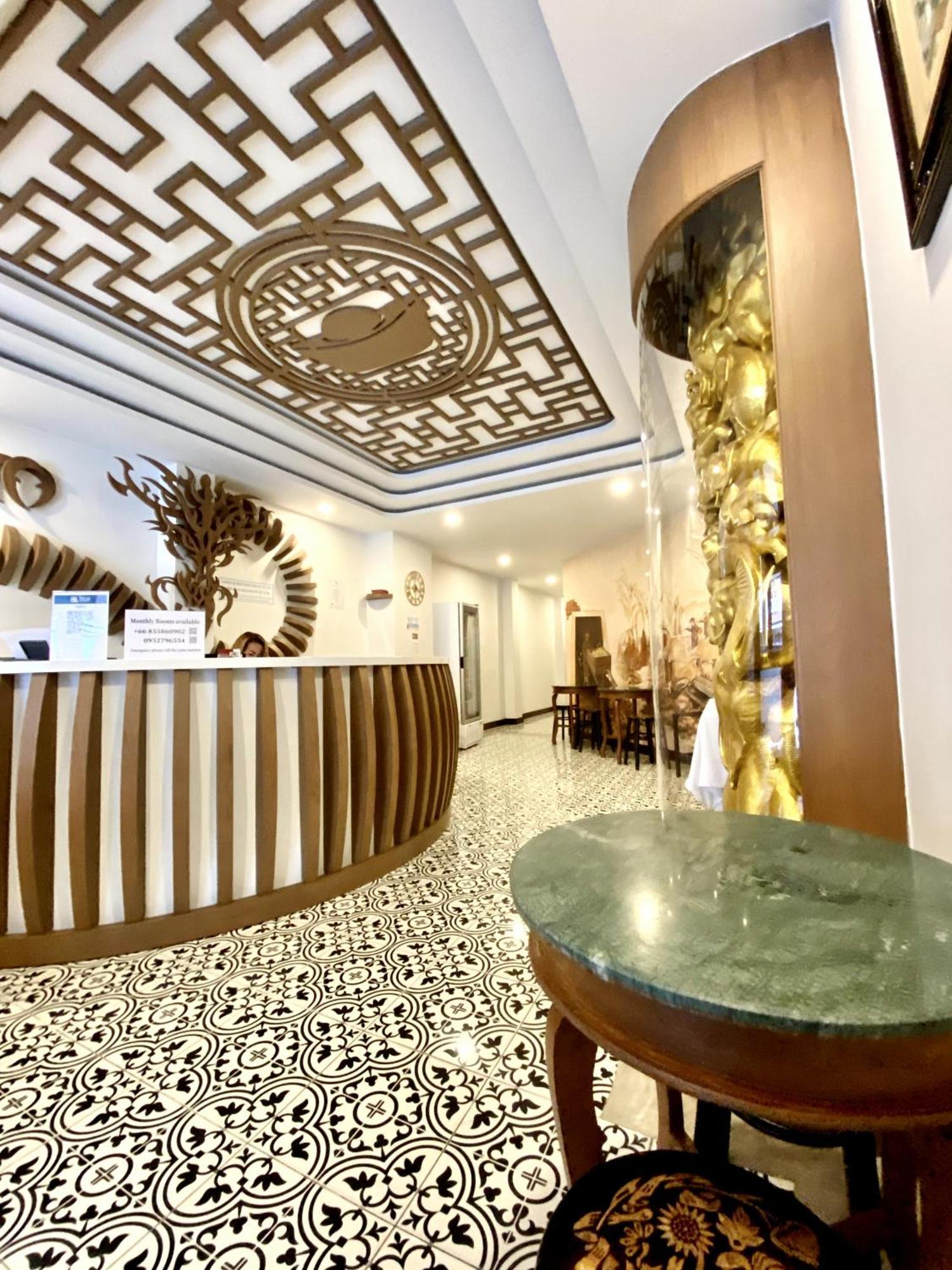Sunray Beach Hotel Patong Bagian luar foto