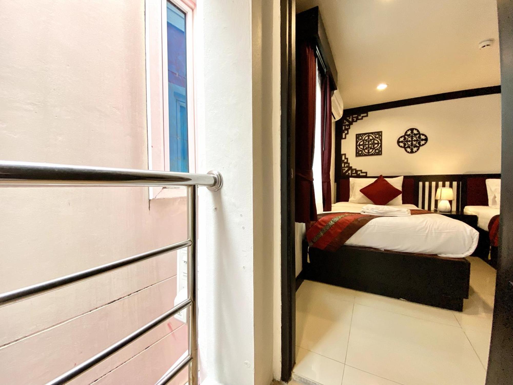 Sunray Beach Hotel Patong Bagian luar foto