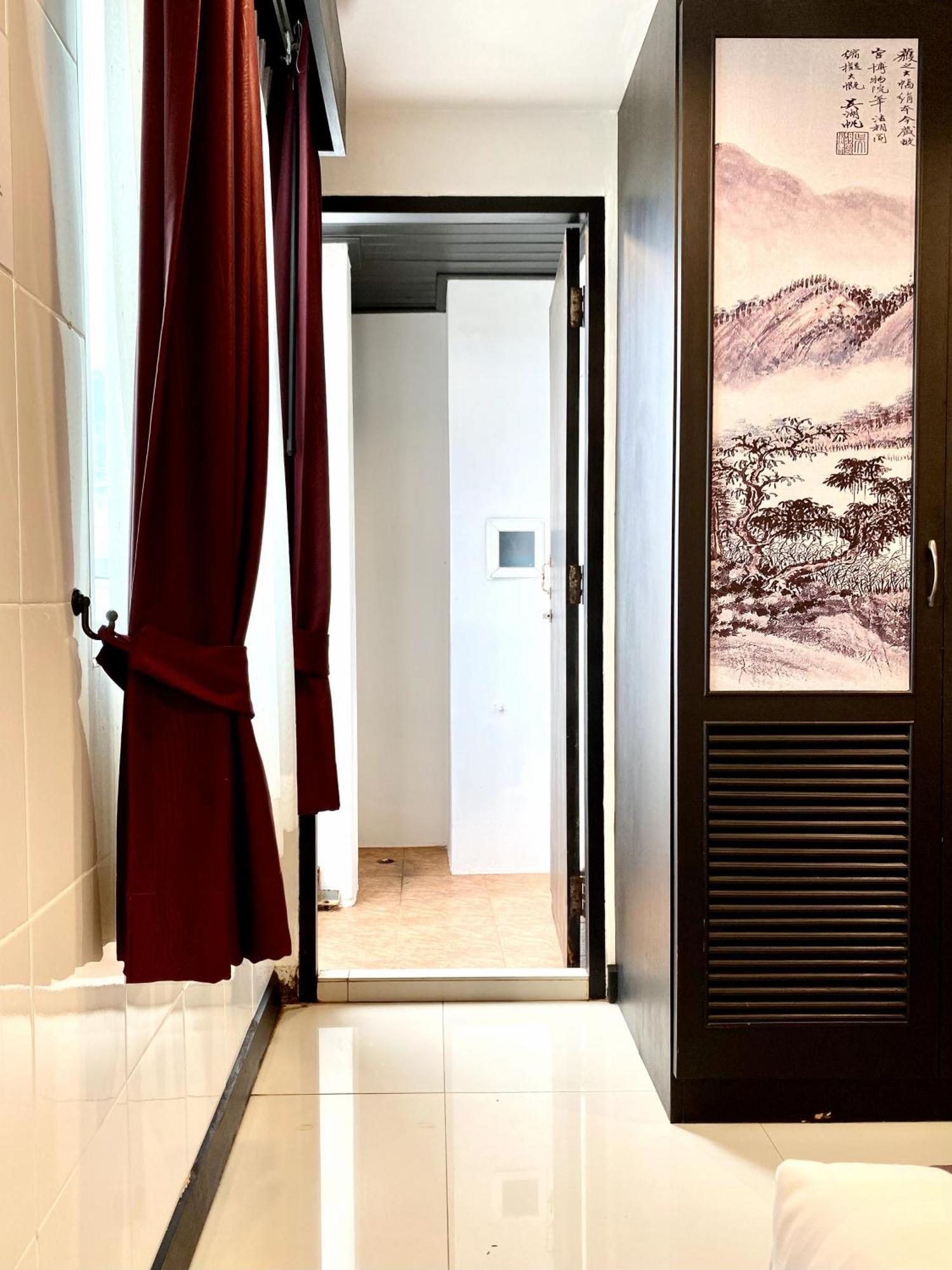 Sunray Beach Hotel Patong Bagian luar foto